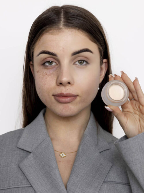 Korektor Creamy Blur LIGHT