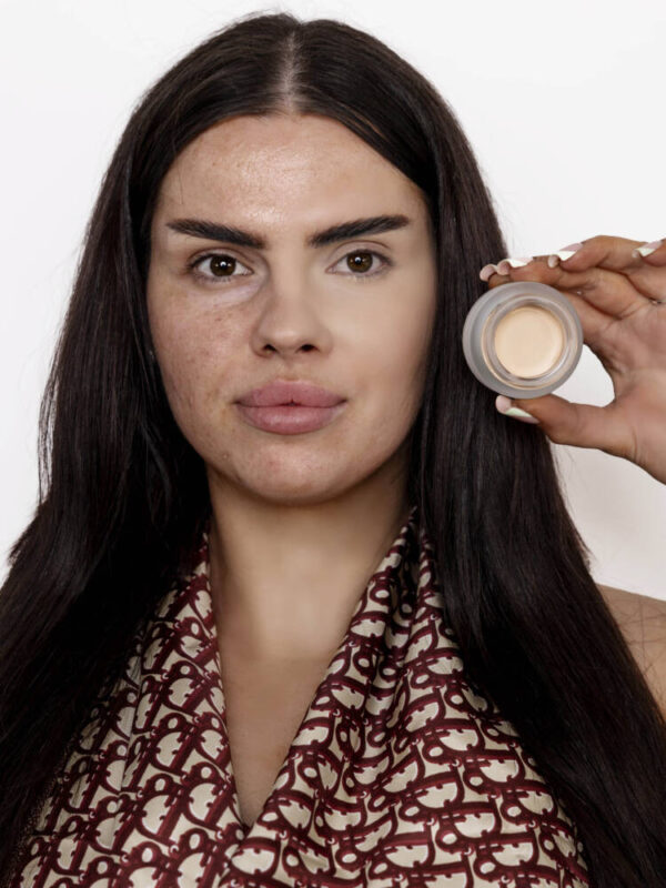 Korektor Creamy Blur MEDIUM