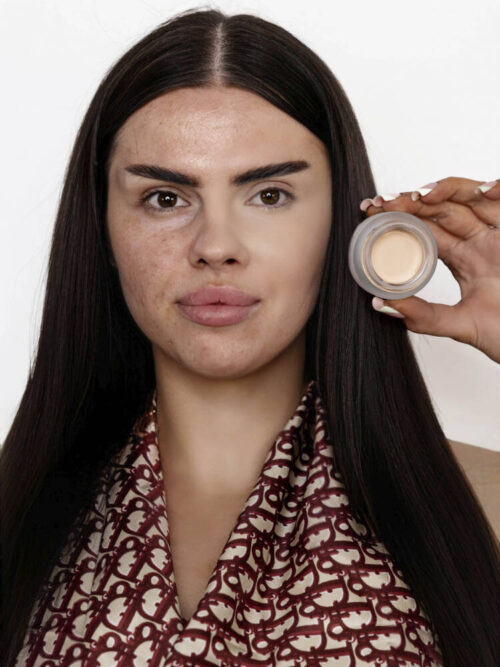 Korektor Creamy Blur MEDIUM
